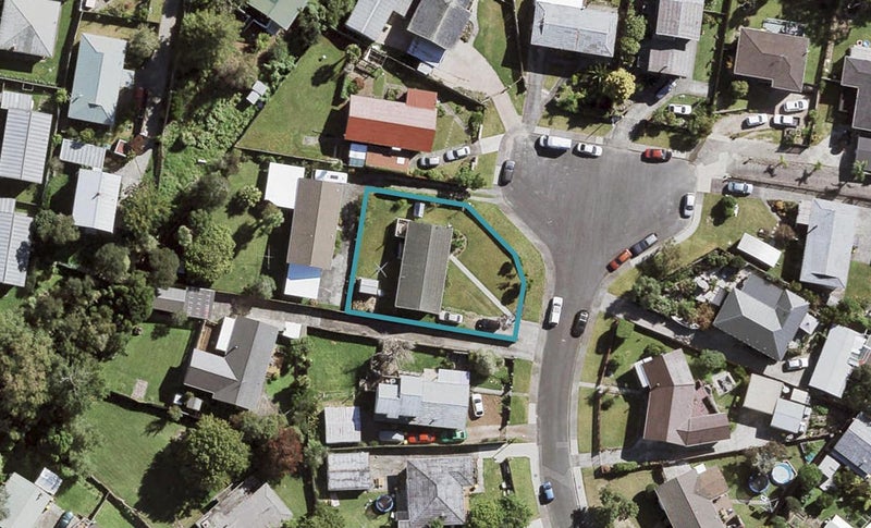 15 Pankhurst Place, Sunnyvale, Auckland - Carousel 1
