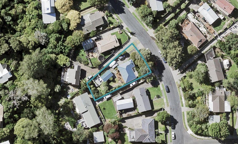 48 Robbies Road, Shelly Park, Auckland - Carousel 1