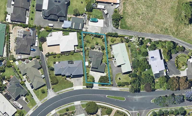 16 Wakefield Drive, Bethlehem, Tauranga - Carousel 1