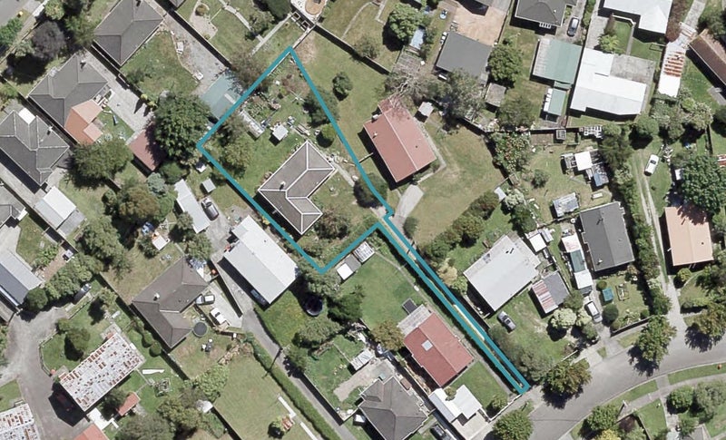 10 Maher Street, Elderslea, Upper Hutt - Carousel 1