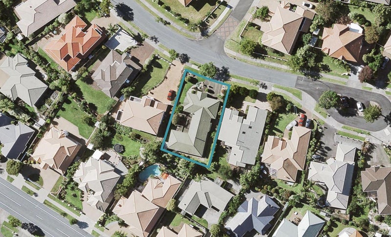 15 Bronte Place, Somerville, Auckland - Carousel 1