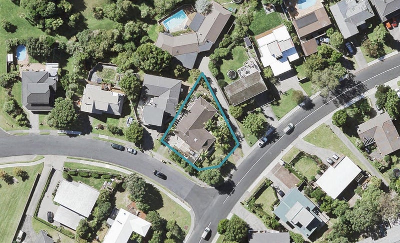 35 Saddleback Rise, Murrays Bay, Auckland - Carousel 1