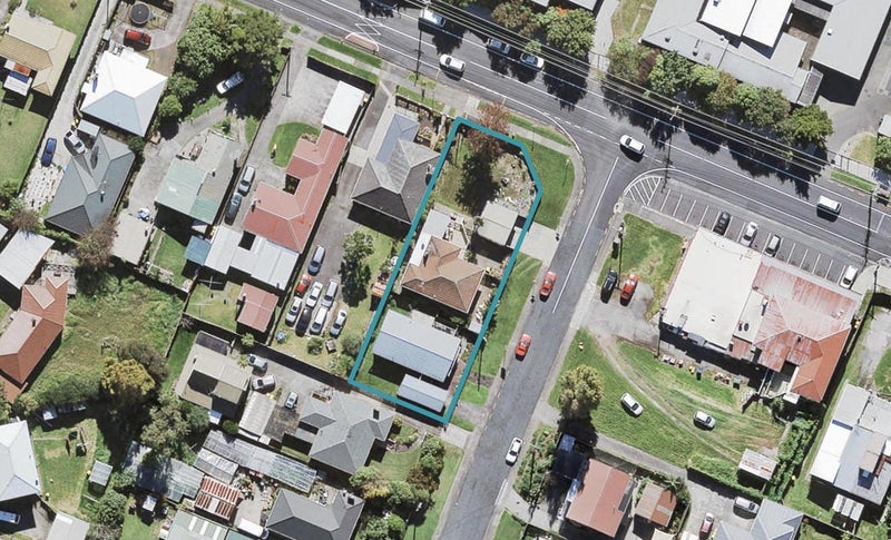 1A Bamboo Grove, Kelston, Auckland - Carousel 1