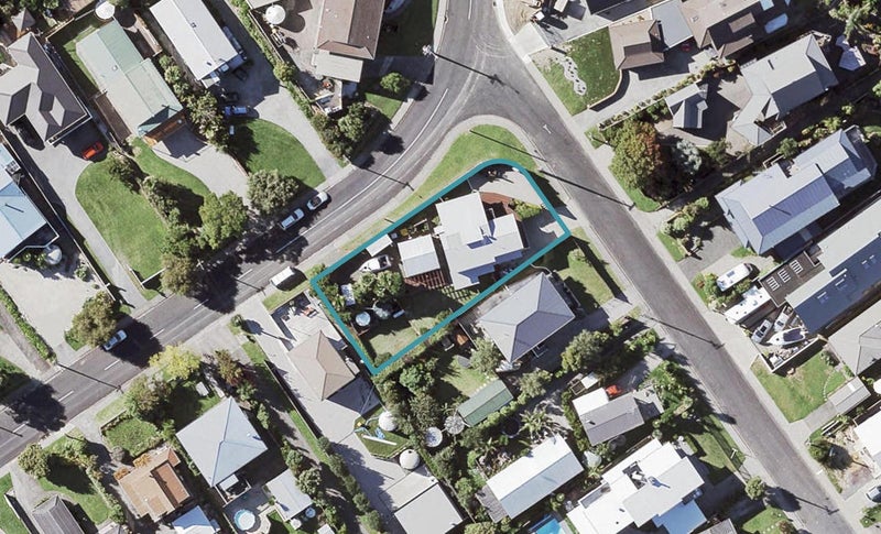 1 Sea View Terrace, Maraetai, Auckland - Carousel 1