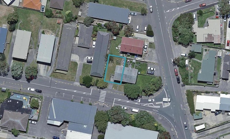 2C Stewart Drive, Newlands, Wellington - Carousel 1