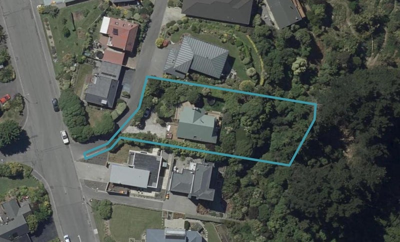 6 Foxfield Lane, Westmorland, Christchurch - Carousel 1