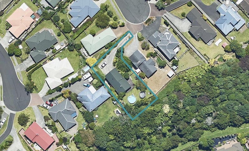 26 Tupare Heights, Pyes Pa, Tauranga - Carousel 1