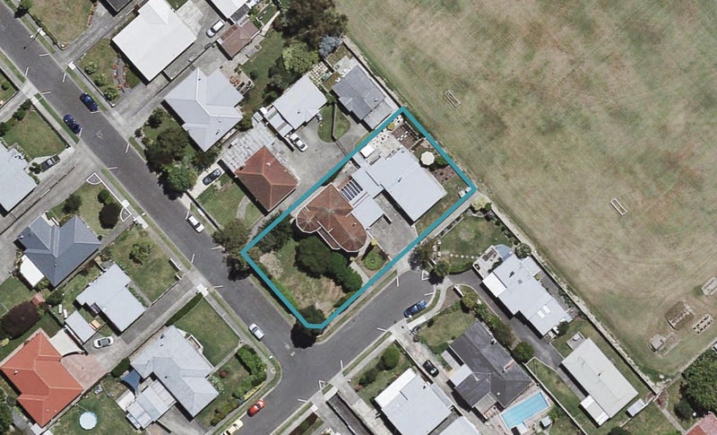 14A TRIPOLI STREET, ONEKAWA, NAPIER - Carousel 1