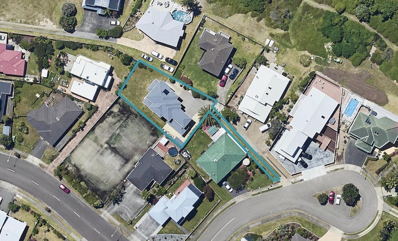 3 Commodores Close, Coastlands, Whakatane - Carousel 1