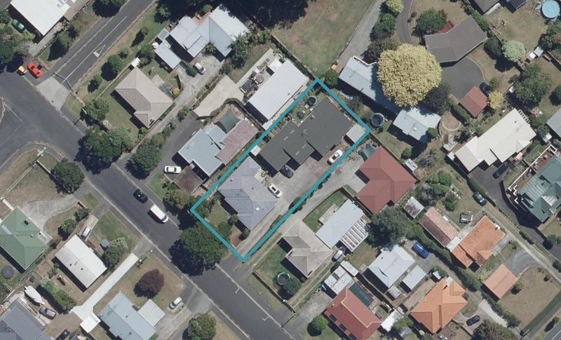 4 Walsh Street, Forest Lake, Hamilton - Carousel 1