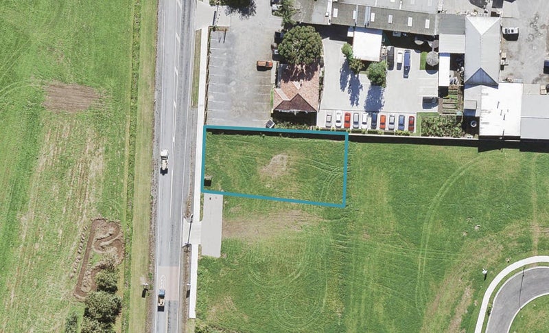 1173 Coatesville-Riverhead Highway, Kumeu - Carousel 1