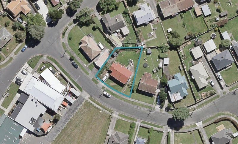 3 Hughes Crescent, Taita, Lower Hutt - Carousel 1