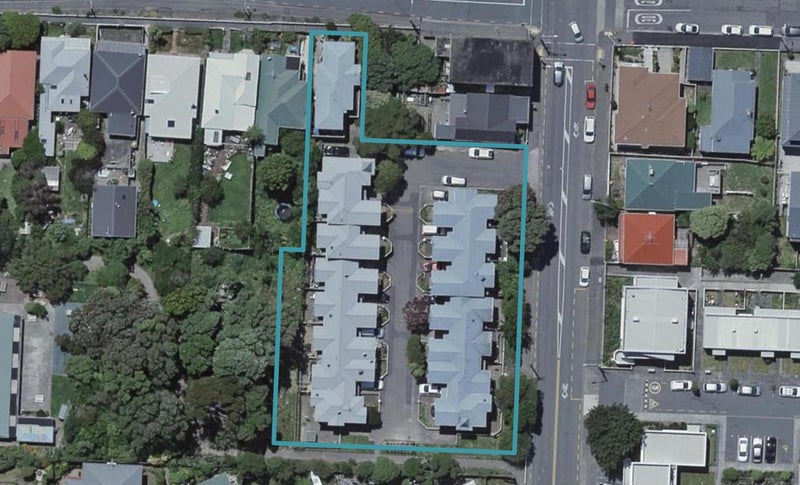 482 Adelaide Road, Berhampore, Wellington - Carousel 1