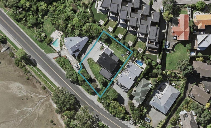 10 Ngapipi Road, Orakei, Auckland - Carousel 1