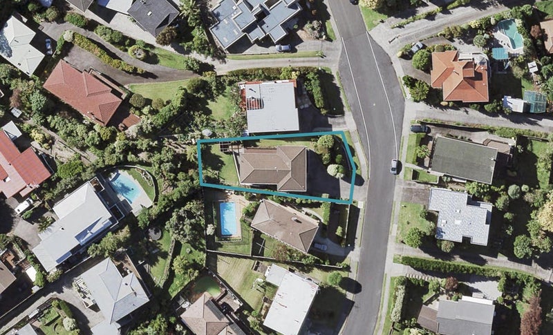 38 Haseler Crescent, Howick, Auckland - Carousel 1