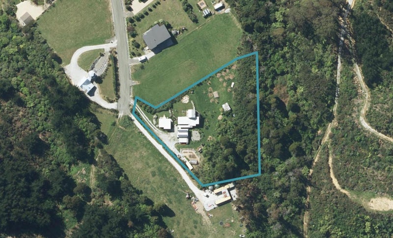 59 Nyhane Drive, Takaka - Carousel 1