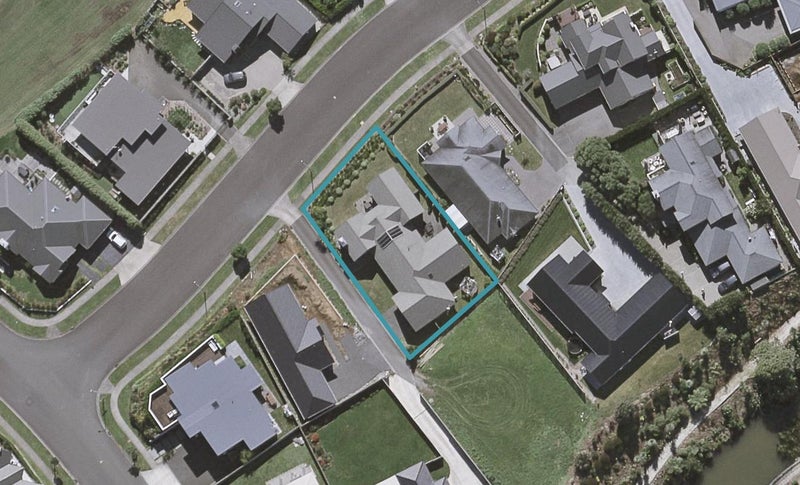 6 Sampson Avenue, Waiwhakaiho, New Plymouth - Carousel 1