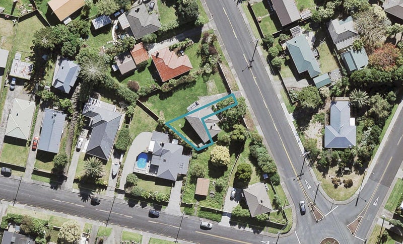 3/264 Rangatira Road, Beach Haven, Auckland - Carousel 1