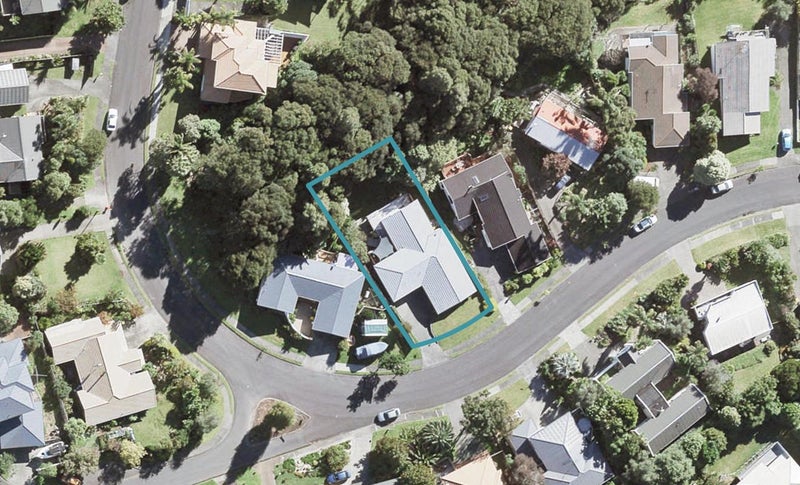 20 Emlyn Place, Torbay, Auckland - Carousel 1