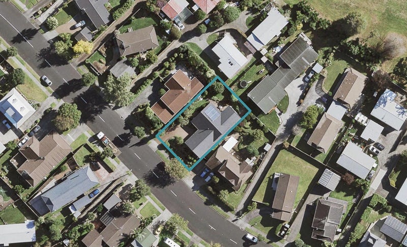 153 Carnoustie Drive, Wattle Downs, Auckland - Carousel 1
