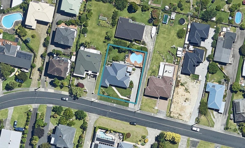 31 Milton Road, Otumoetai, Tauranga - Carousel 1