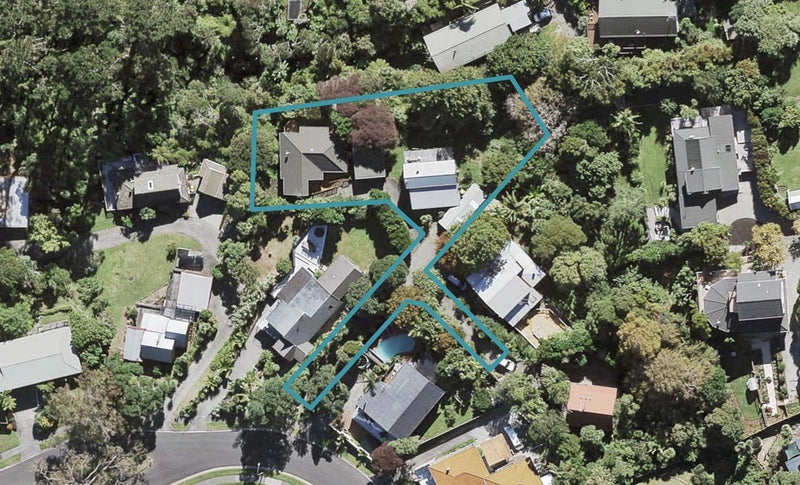 2/17 Jacaranda Avenue, Beach Haven, Auckland - Carousel 1