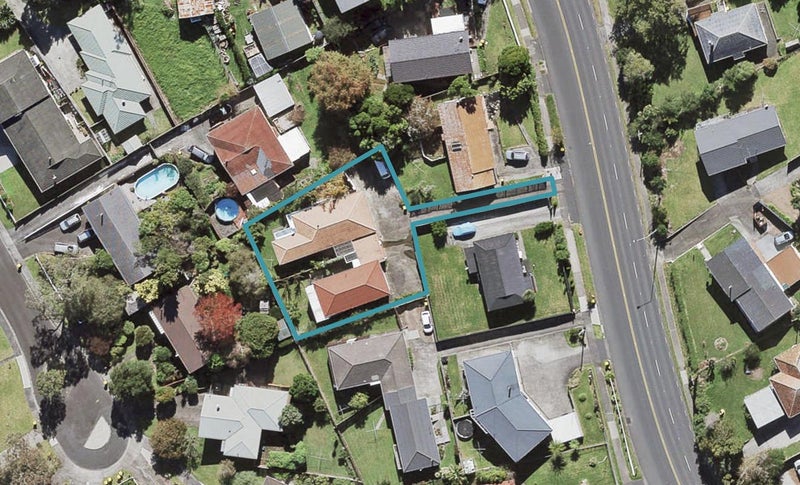 1/276 Great North Road, Henderson, Auckland - Carousel 1