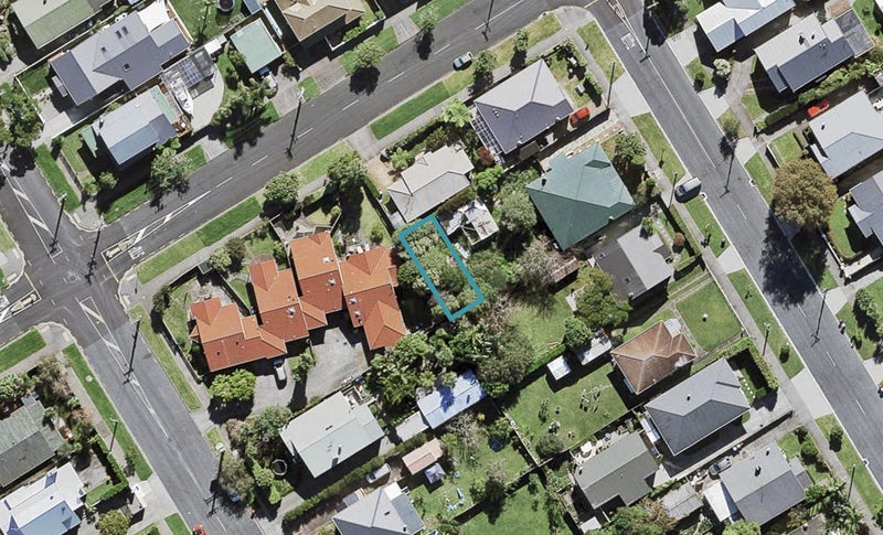 9/26 Moa Road, Point Chevalier, Auckland - Carousel 1