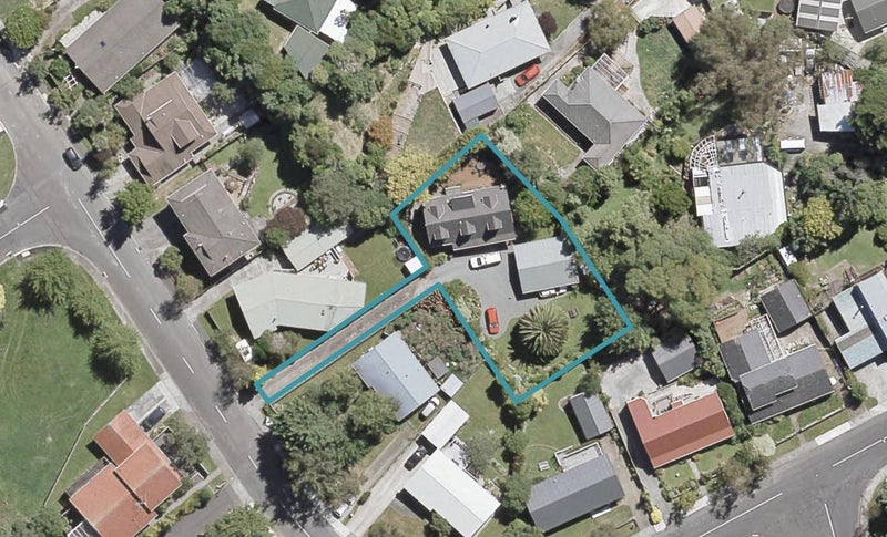 20 Kurth Crescent, Silverstream, Upper Hutt - Carousel 1