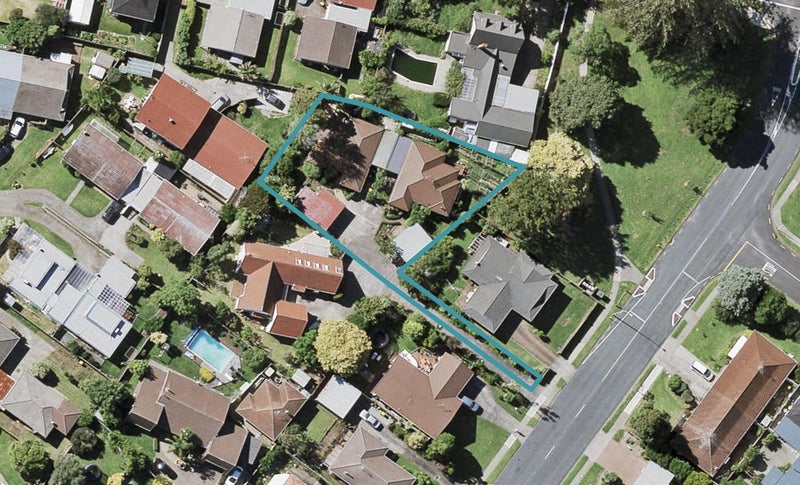 2/82 Stanniland Street, Sunnyhills, Auckland - Carousel 1