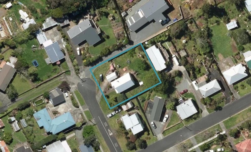 13 Boswell Street, Kamo, Whangarei - Carousel 1