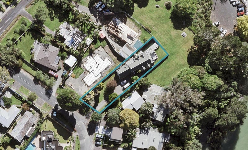 125 Ferry Parade, Herald Island, Auckland - Carousel 1