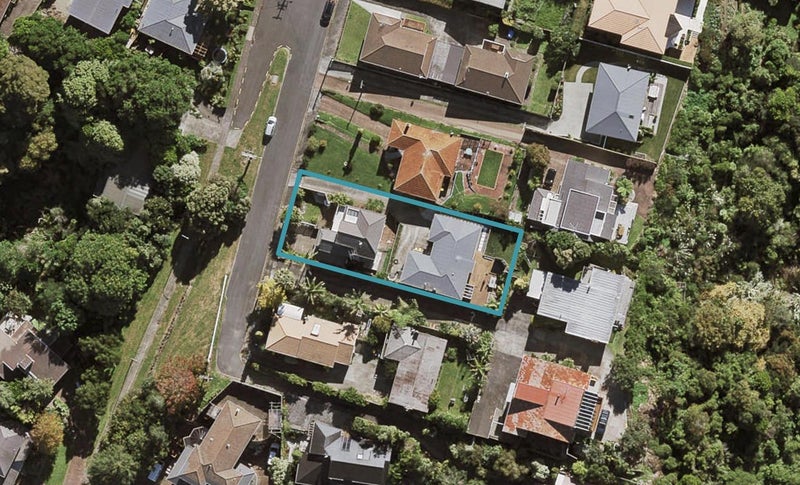 2/50 Howard Road, Northcote, Auckland - Carousel 1