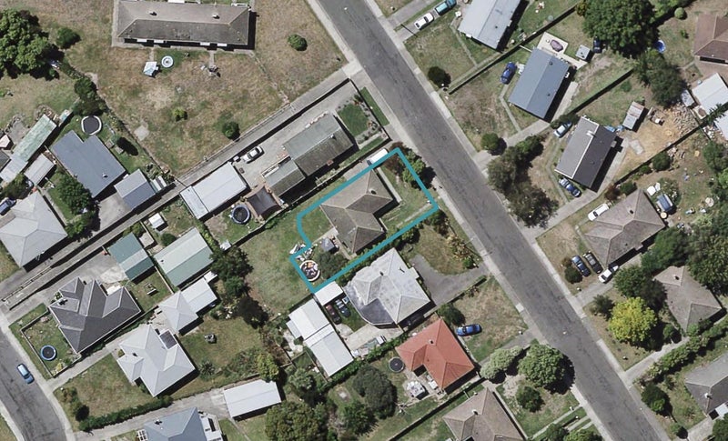 1229B Cunningham Crescent, Mayfair, Hastings - Carousel 1