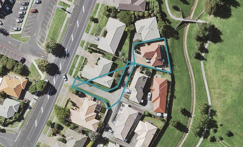 176 Botany Road, Botany Downs, Auckland - Carousel 1