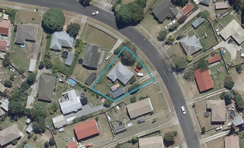 54 Winstone Avenue, Chartwell, Hamilton - Carousel 1
