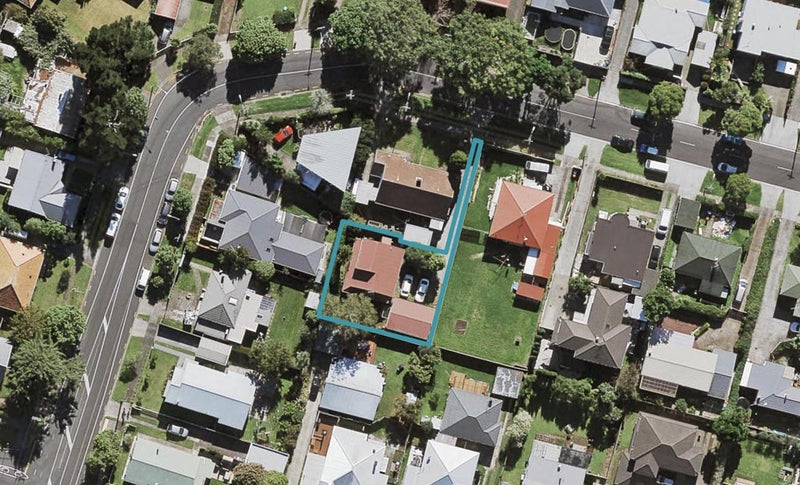 36 Invermay Avenue, Mount Roskill, Auckland - Carousel 1