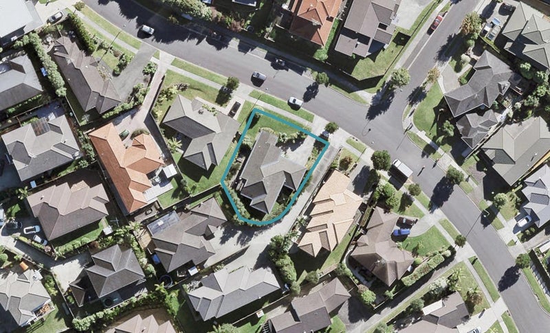 26 Rising Parade, Fairview Heights, Auckland - Carousel 1