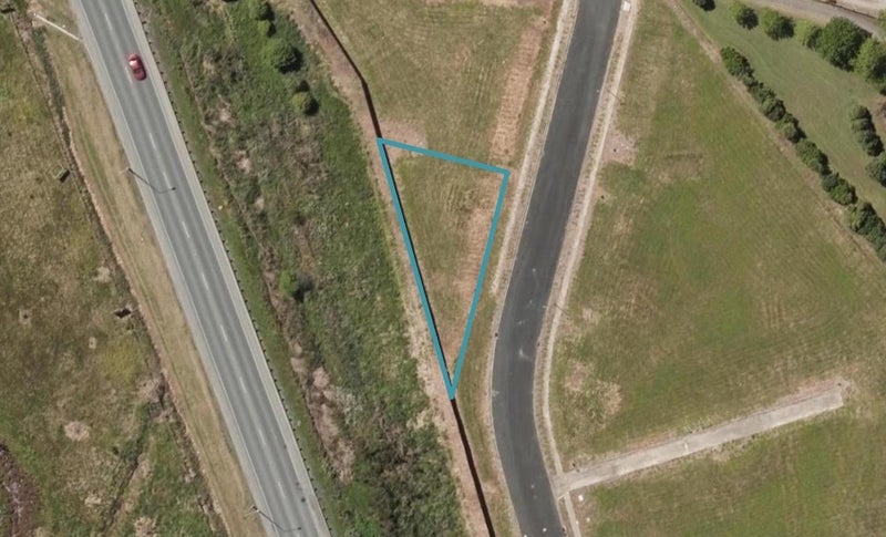 24 Pearce Drive, Te Kamo, Whangārei - Carousel 1