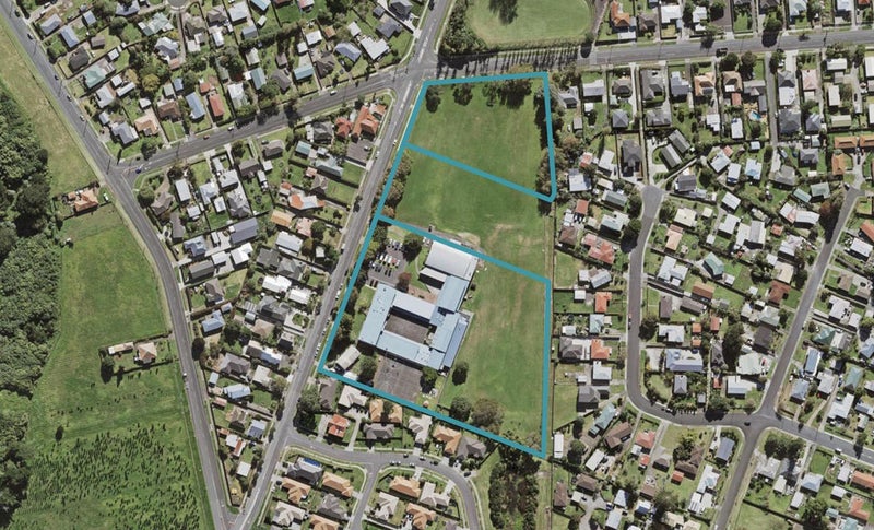 119 Mountain Road, Māngere Bridge, Auckland - Carousel 1