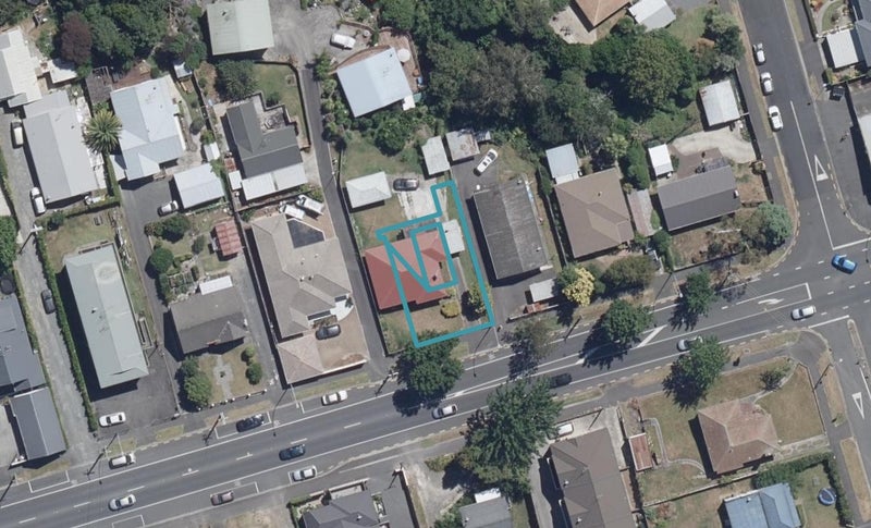 2/99 Clyde Street, Hamilton East, Hamilton - Carousel 1
