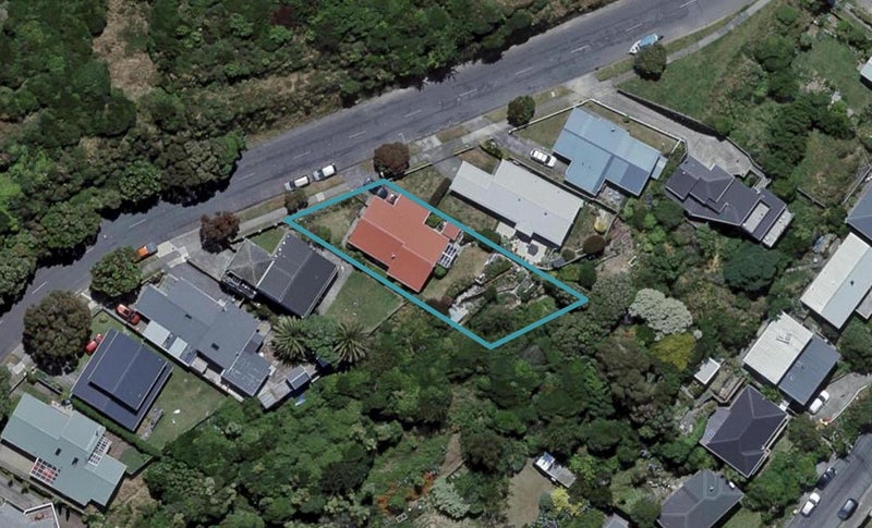 86 Akaroa Drive, Maupuia, Wellington - Carousel 1