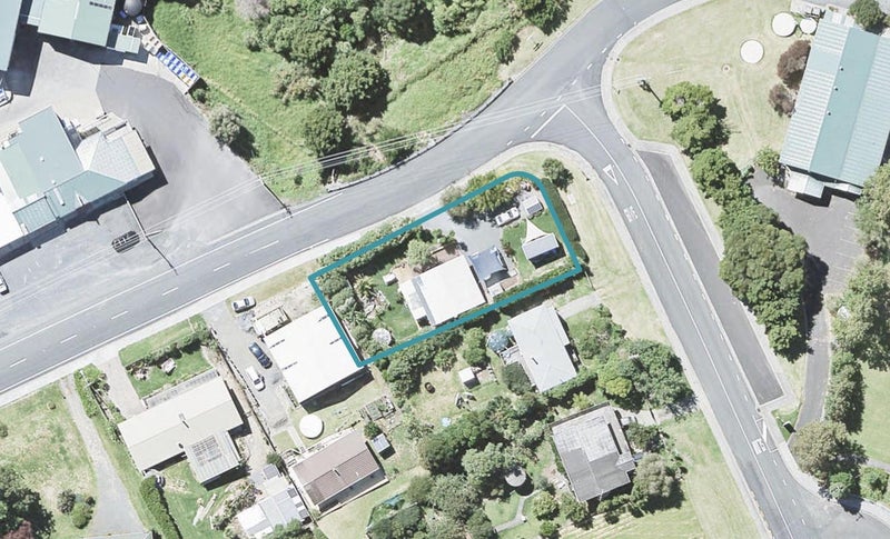 2 Seatoun Avenue, Warkworth - Carousel 1