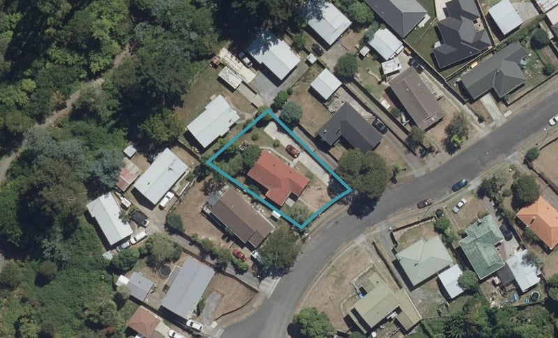 16 Manor Place, Bader, Hamilton - Carousel 1