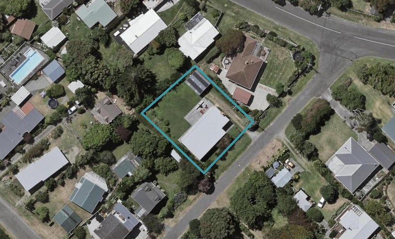 5 Henare Street, Waikanae Beach, Waikanae - Carousel 1