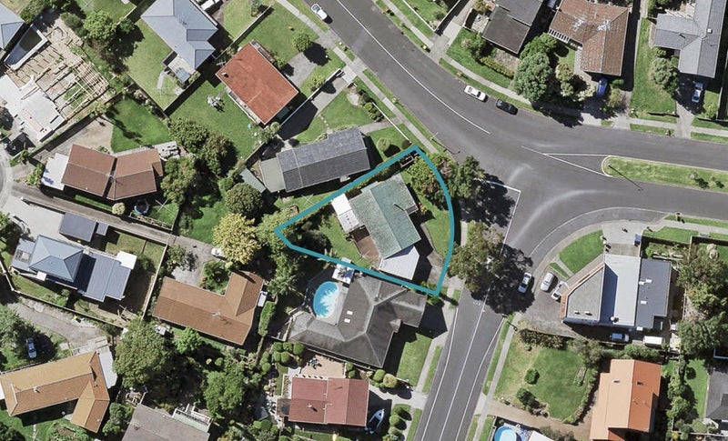 29 Whiteacres Drive, Sunnyhills, Auckland - Carousel 1