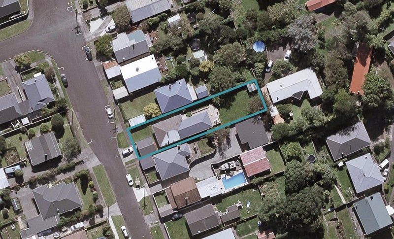 17 Lyn Street, Lynmouth, New Plymouth - Carousel 1