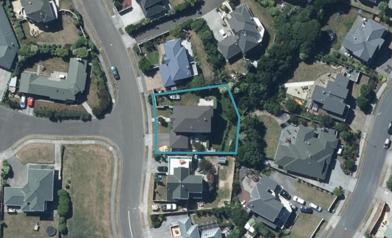 20 Saint Ives Drive, Camborne, Porirua - Carousel 1