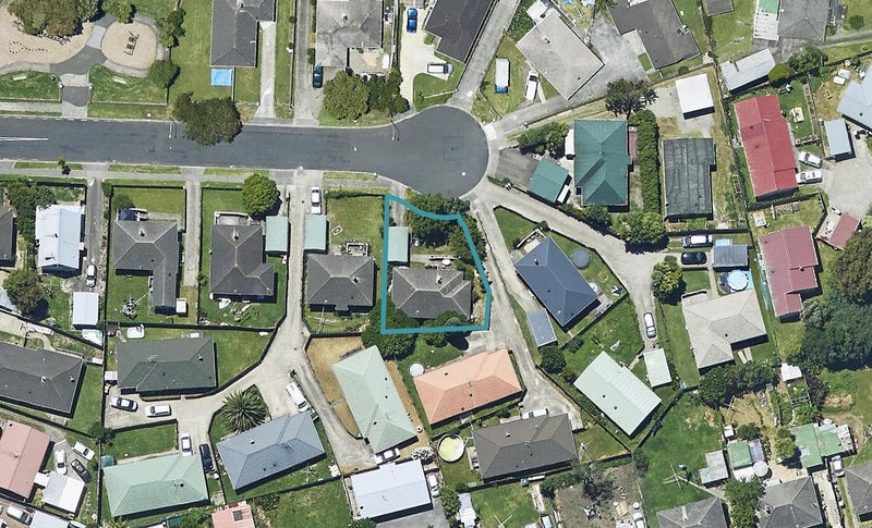 14A Surrey Grove, Parkvale, Tauranga - Carousel 1