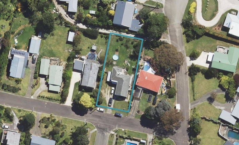 14 Norwood Road, Kaiti, Gisborne - Carousel 1